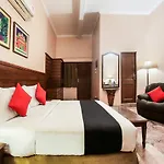 Capital O 10953 Dayal Lodge - A Boutique Hotel