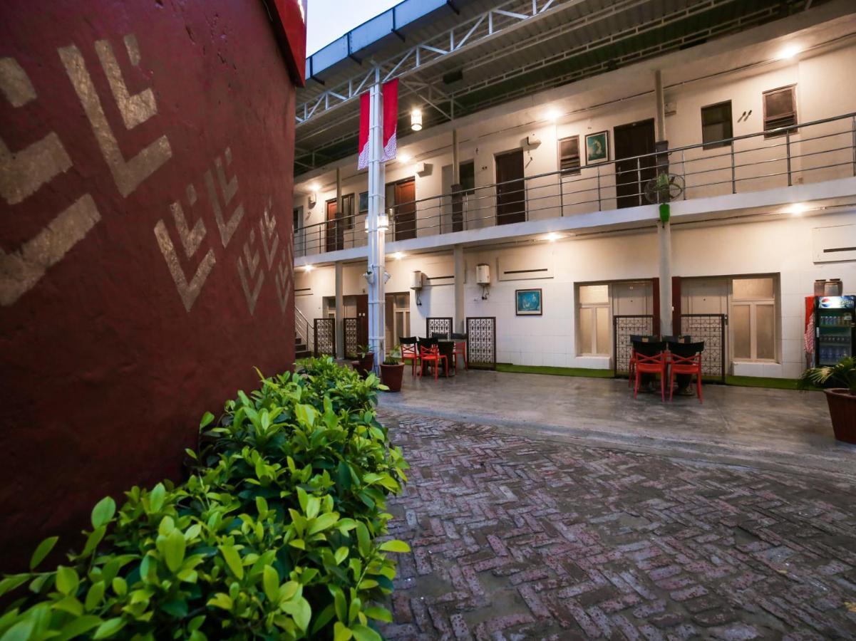 Capital O 10953 Dayal - A Boutique Hotel